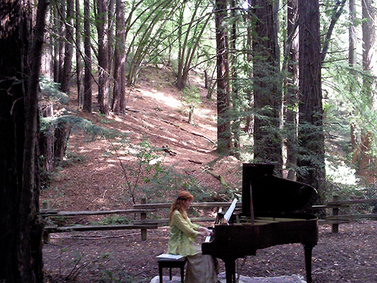Sarah Cahill at the Art in Nature Festival. Photo by Luciano Chessa