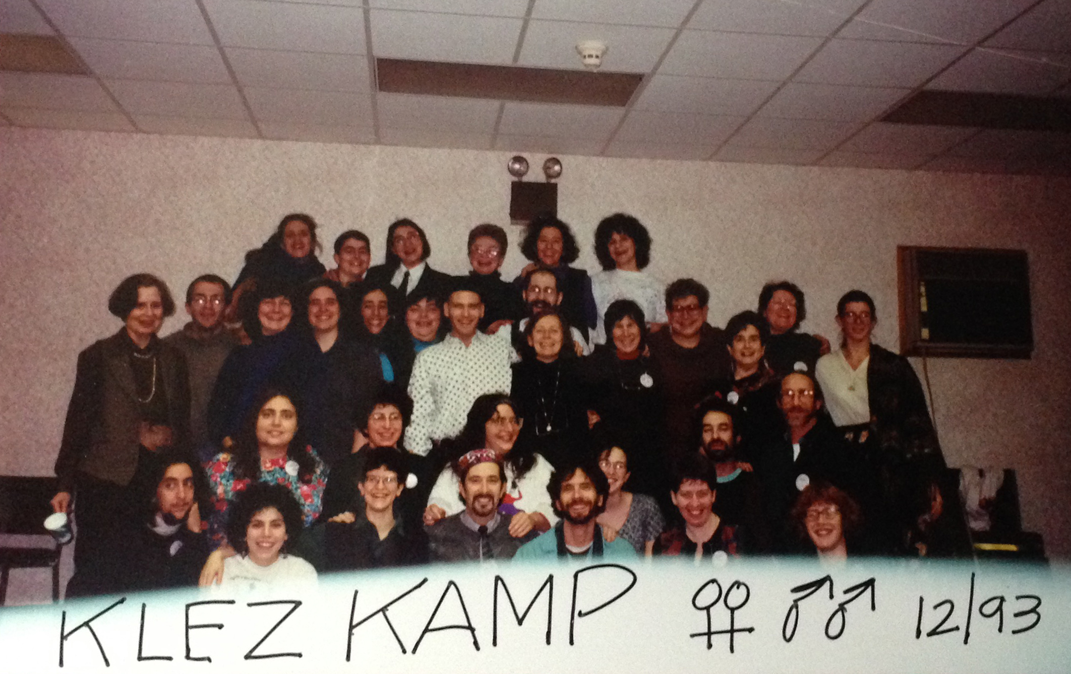 A group photo of the KlezKamp participants, December 1993.
