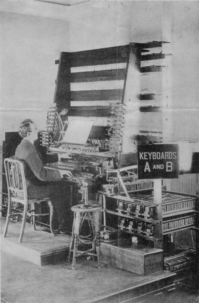At the Telharmonium keyboard
